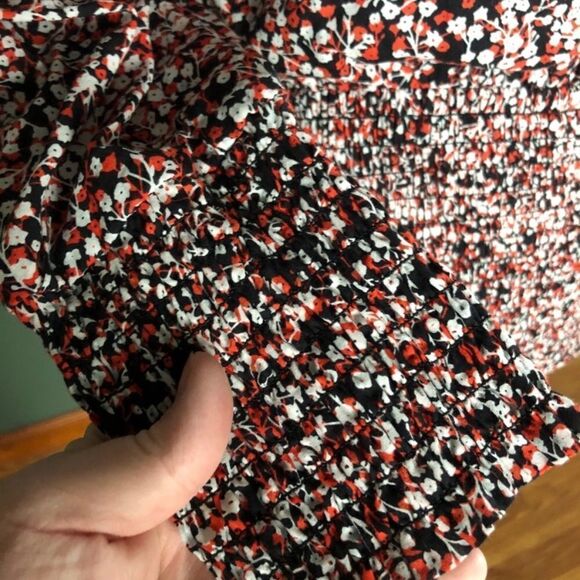 TABBY Floral Smocked Puffed Long Sleeve Dress - Picture 9 of 14